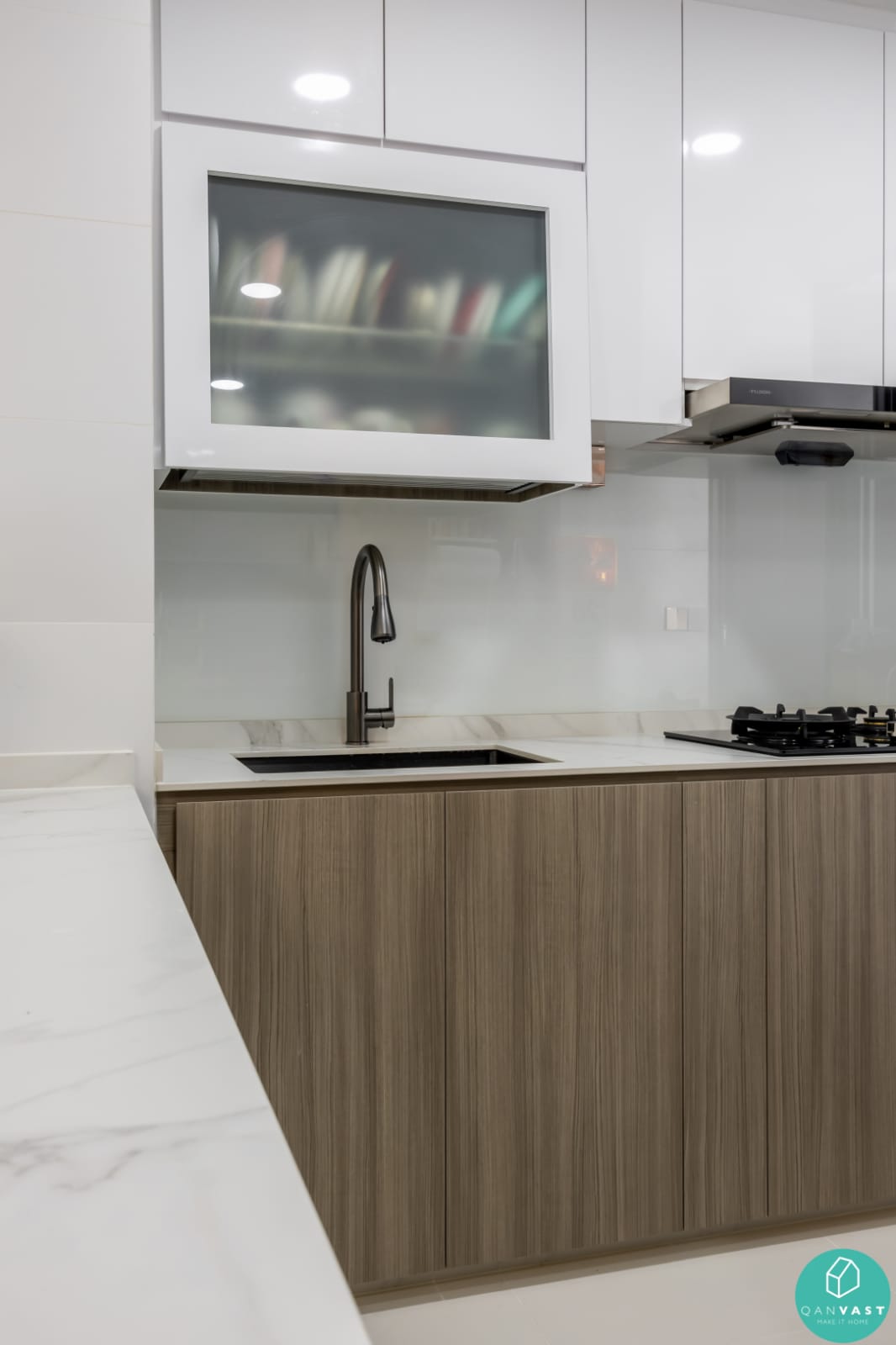 BLK 17 SKYPARK RESIDENCES